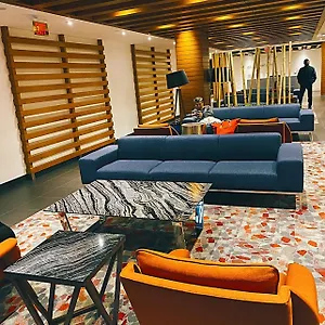  Apartment Urban Getaway Downtown